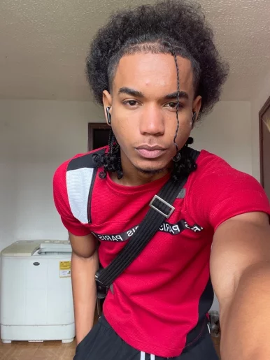 Photo of model @u529090595