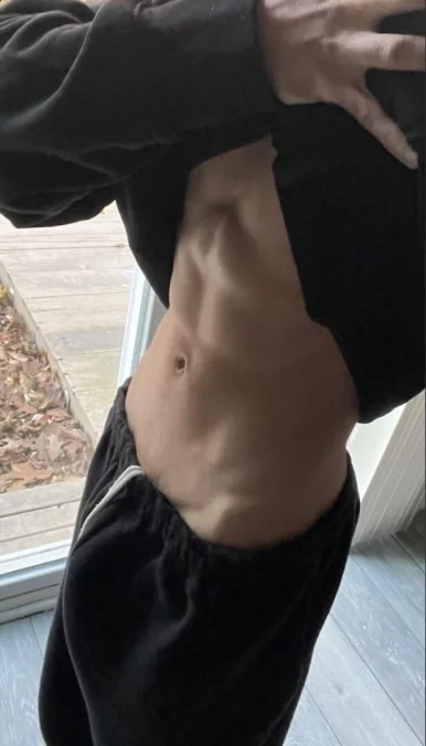 Photo of model @u529091134