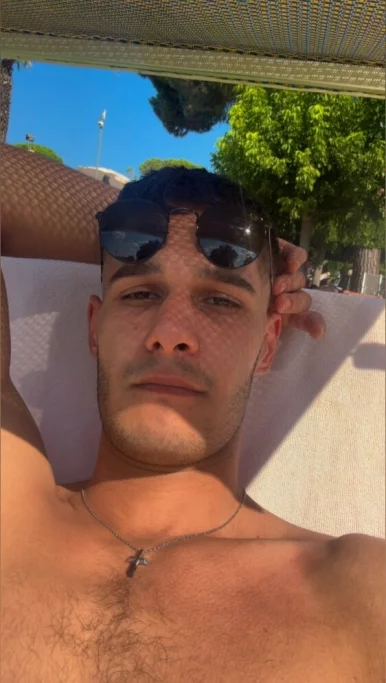 Photo of model @u529094613