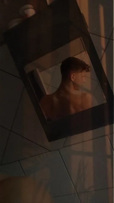 Photo of model @u529098312