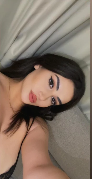 Photo of model @u529102371