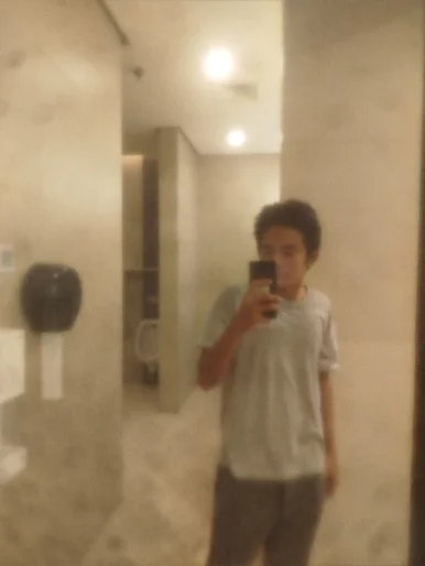 Photo of model @u529105639