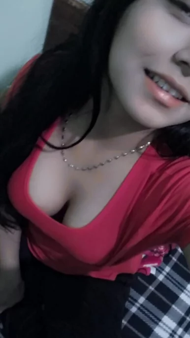 Photo of model @u529115265