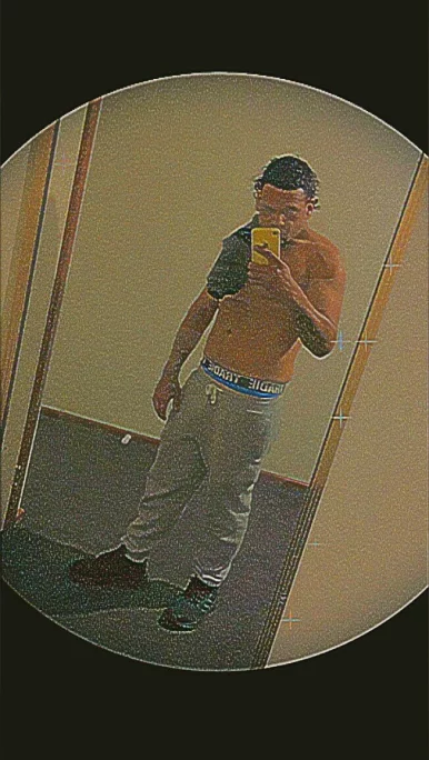 Photo of model @u529119555