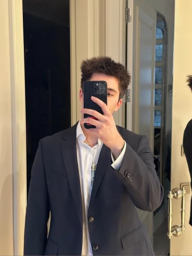 Photo of model @u529121372