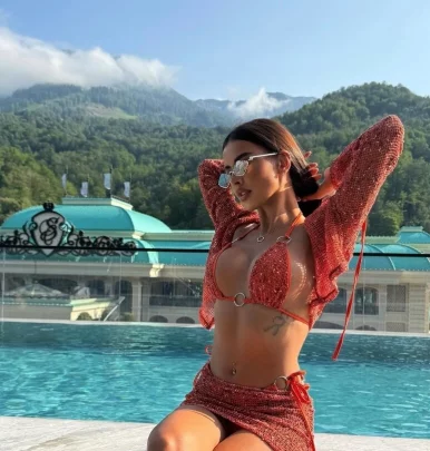 Photo of model @u529122539