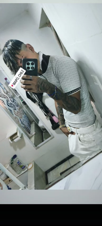 Photo of model @u529124859