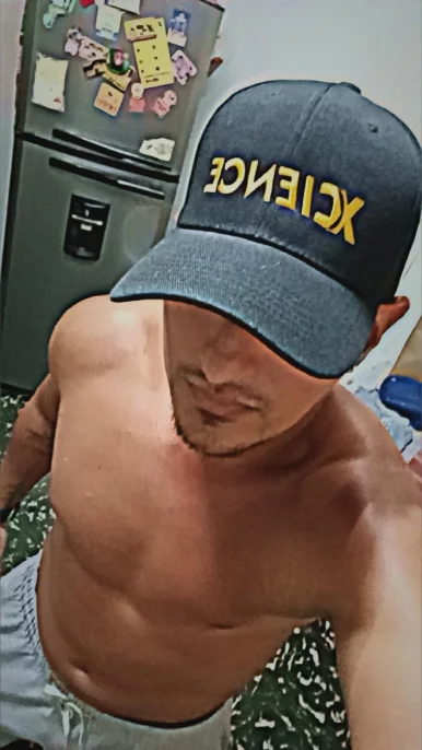 Photo of model @u529125551