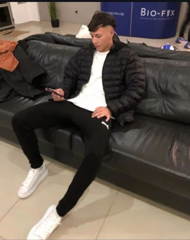 Photo of model @u529127240