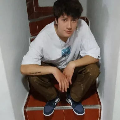 Photo of model @u529128356