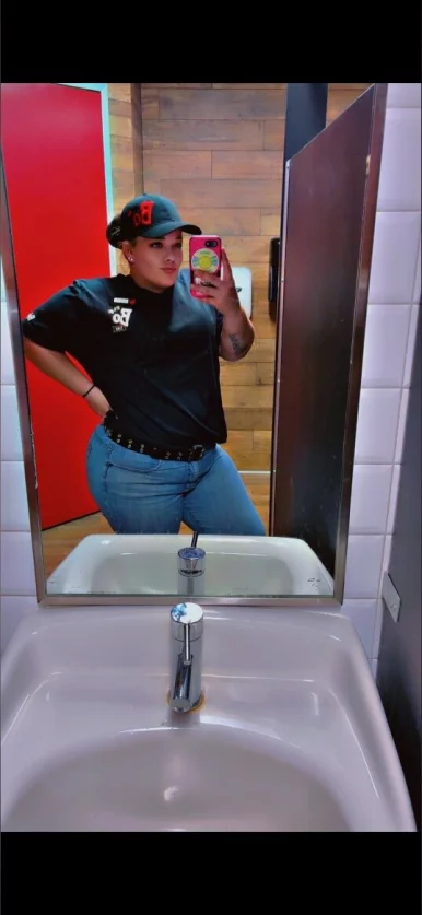 Photo of model @u529132498