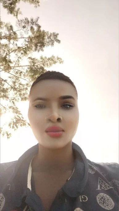 Photo of model @u529136604