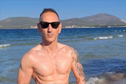 Photo of model @u529136827