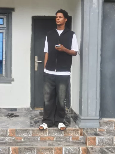 Photo of model @u529141884