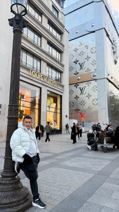 Photo of model @u529142083