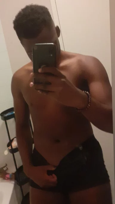 Photo of model @u529150543