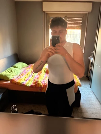 Photo of model @u529151202