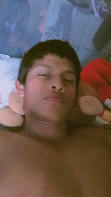 Photo of model @u529152647