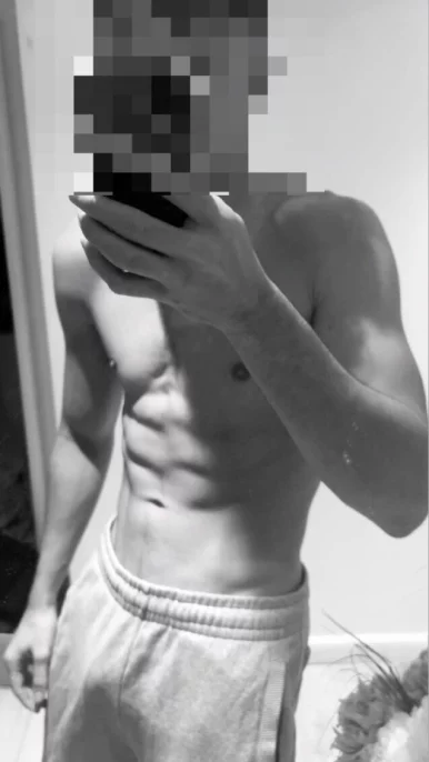 Photo of model @u529153852