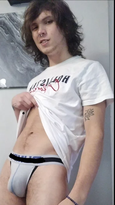 Photo of model @uctwotter