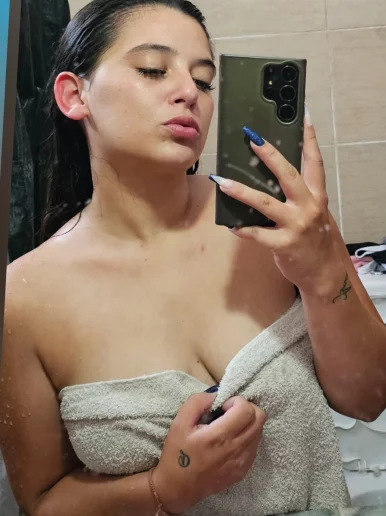 Photo of model @una_copita99