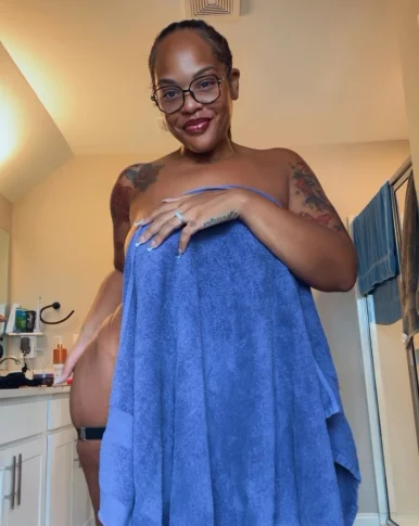 Photo of model @urfaveriri