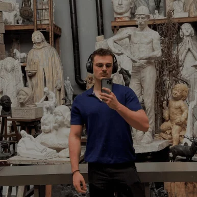 Photo of model @valen_pit