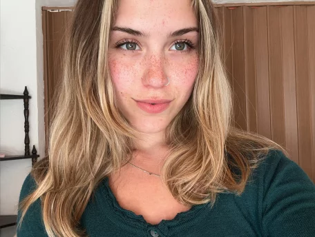 Photo of model @valenborelli