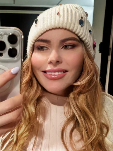 Photo of model @valentina.backer