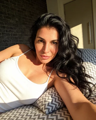 Photo of model @valentinariccisf