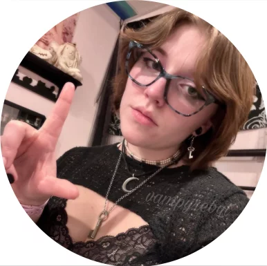 Photo of model @vampyrebqt