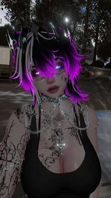 Photo of model @vanessablxkheart