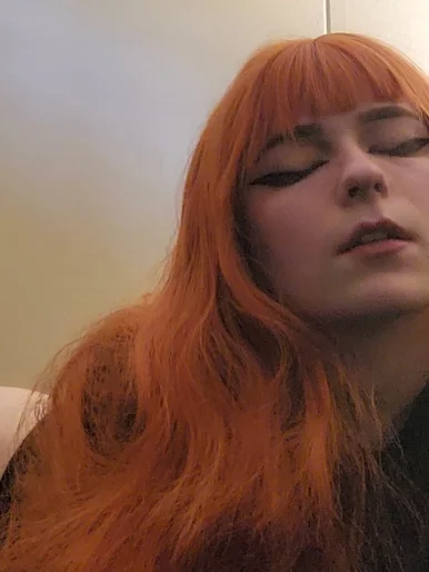 Photo of model @velvetvixen99