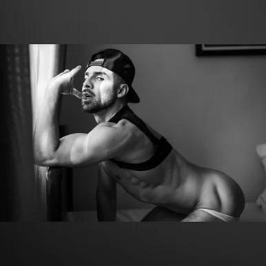 Photo of model @vicdreams11