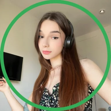 Photo of model @vicsecrests