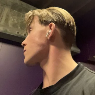 Photo of model @victoreidefitfree