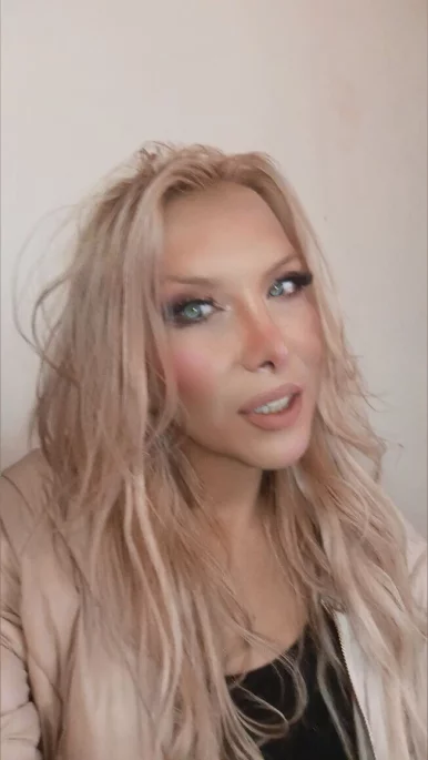 Photo of model @victoria_estefan