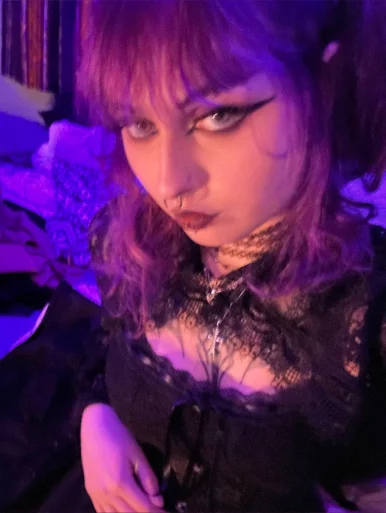 Photo of model @victoriaraven