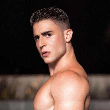 Photo of model @victorvivone