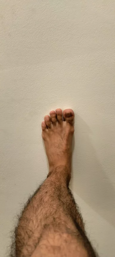 Photo of model @villainfeetaskeverything