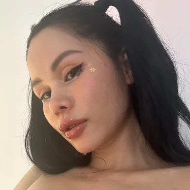 Photo of model @vinamoon