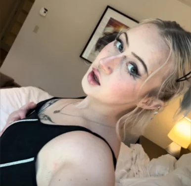 Photo of model @vinnyballerina