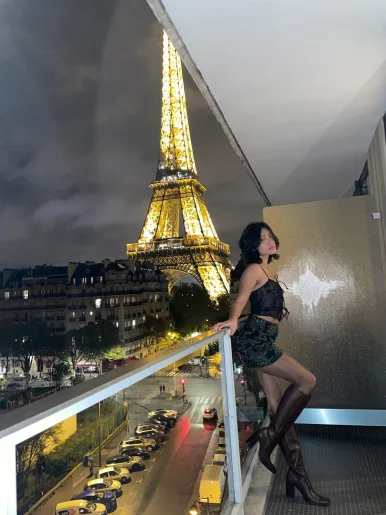 Photo of model @violishh