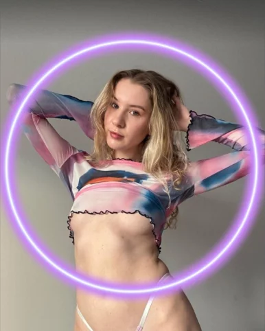 Photo of model @virgin_angell