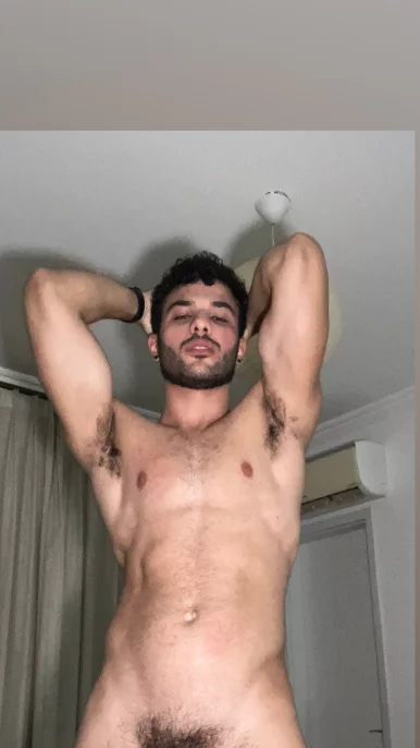 Photo of model @vitorhenriquer