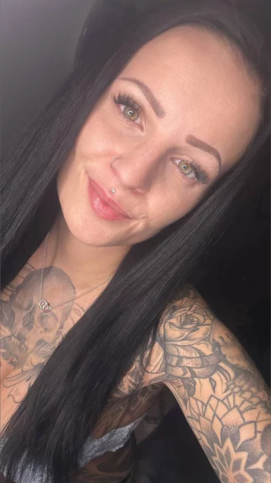 Photo of model @viviiexclusive