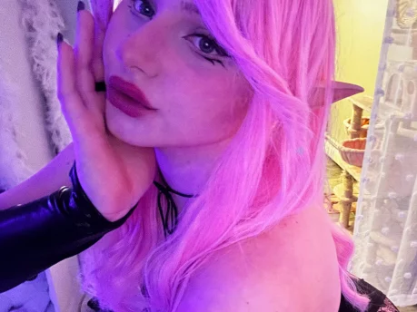 Photo of model @vivithedevil