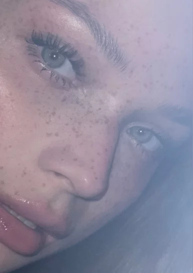 Photo of model @vvvvvvvcvvvi