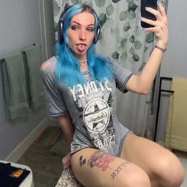 Photo of model @vylyriaa