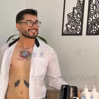 Photo of model @waxxxology